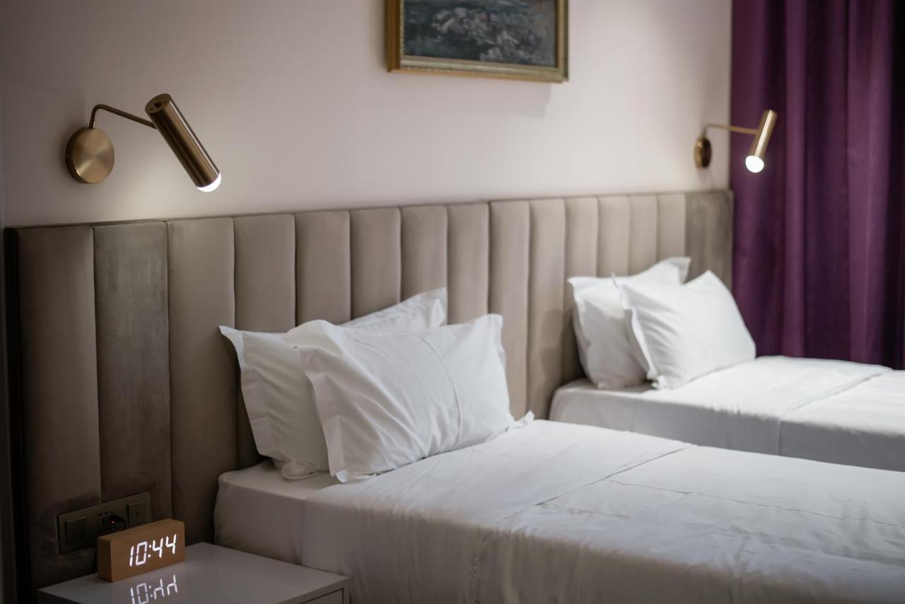 Orient Hotel Biskek Kültér fotó