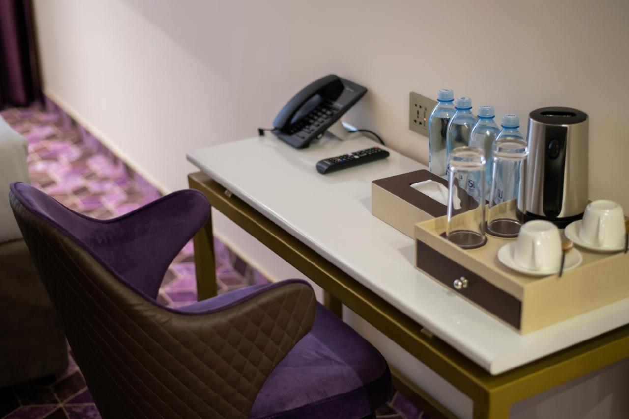 Orient Hotel Biskek Kültér fotó