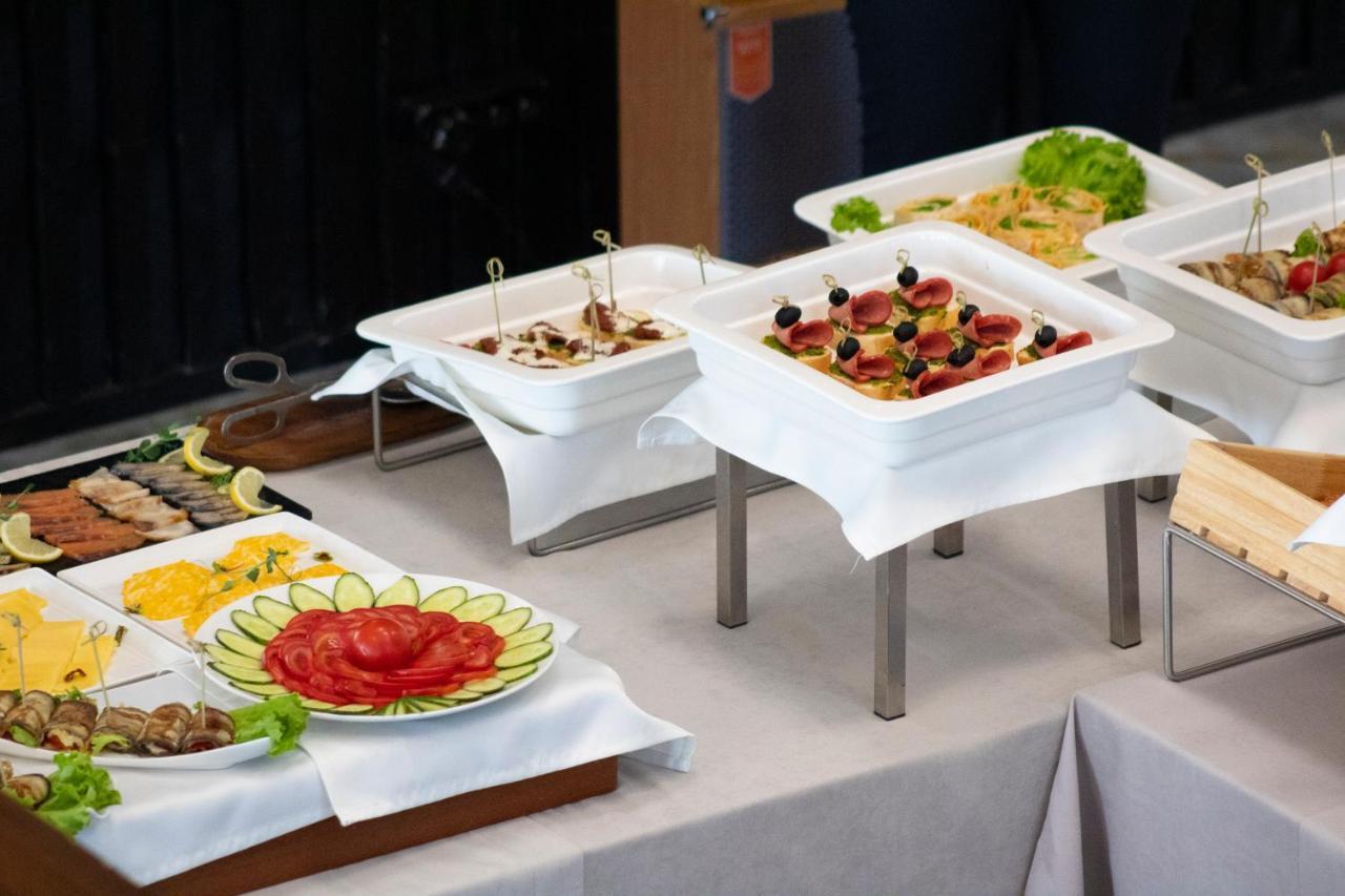 Orient Hotel Biskek Kültér fotó