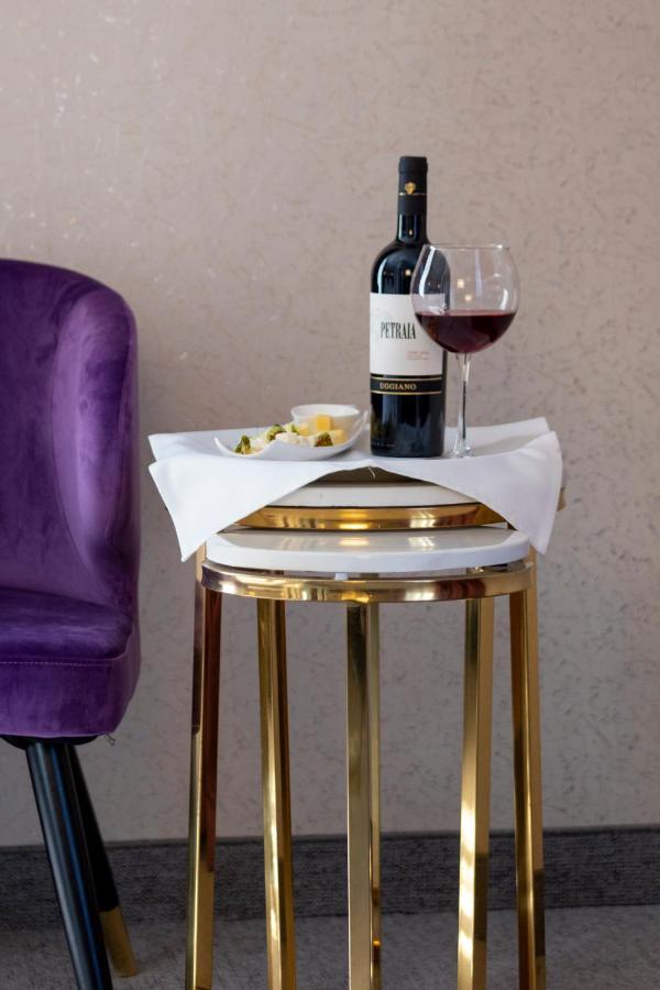 Orient Hotel Biskek Kültér fotó