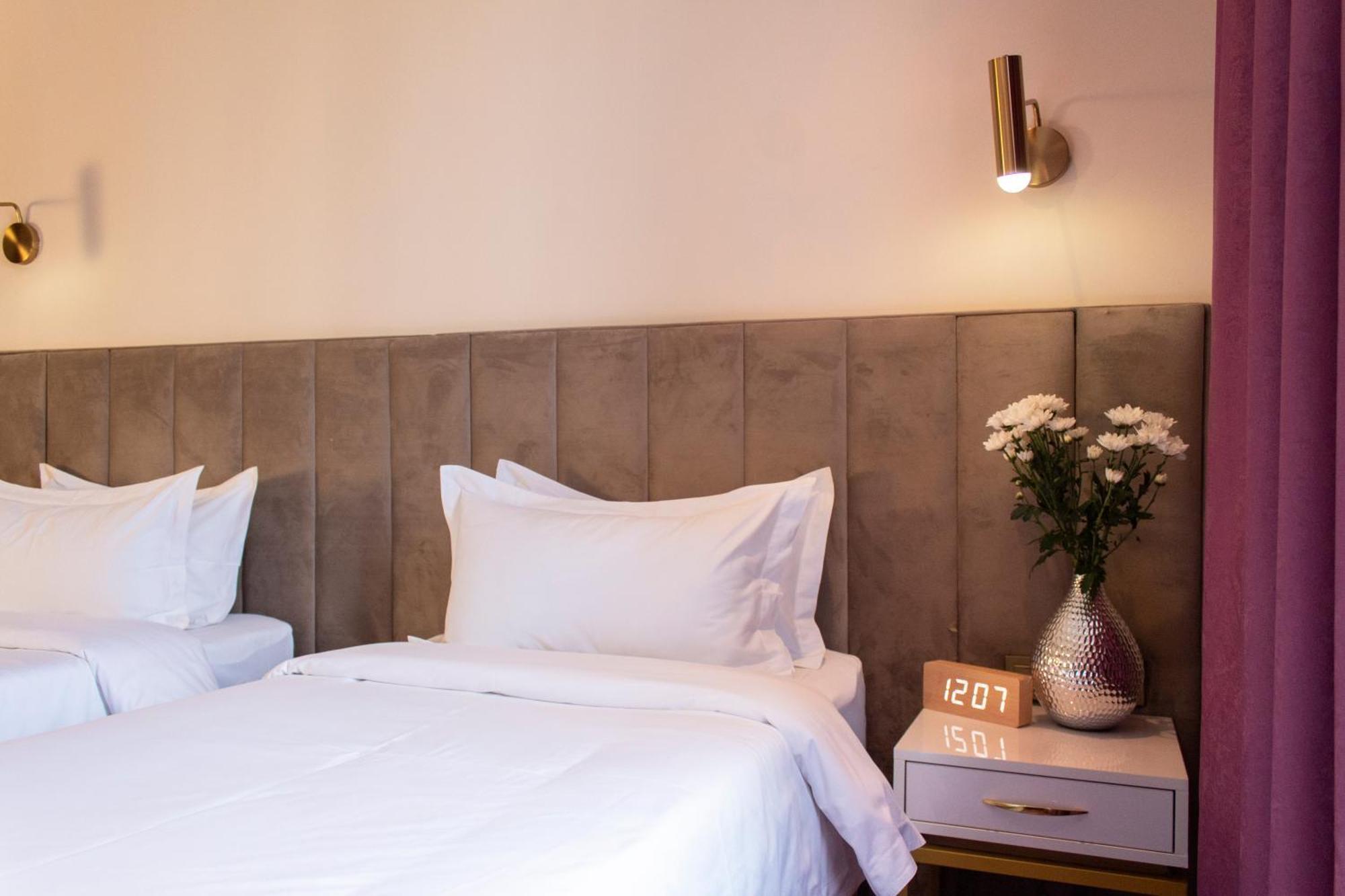 Orient Hotel Biskek Kültér fotó