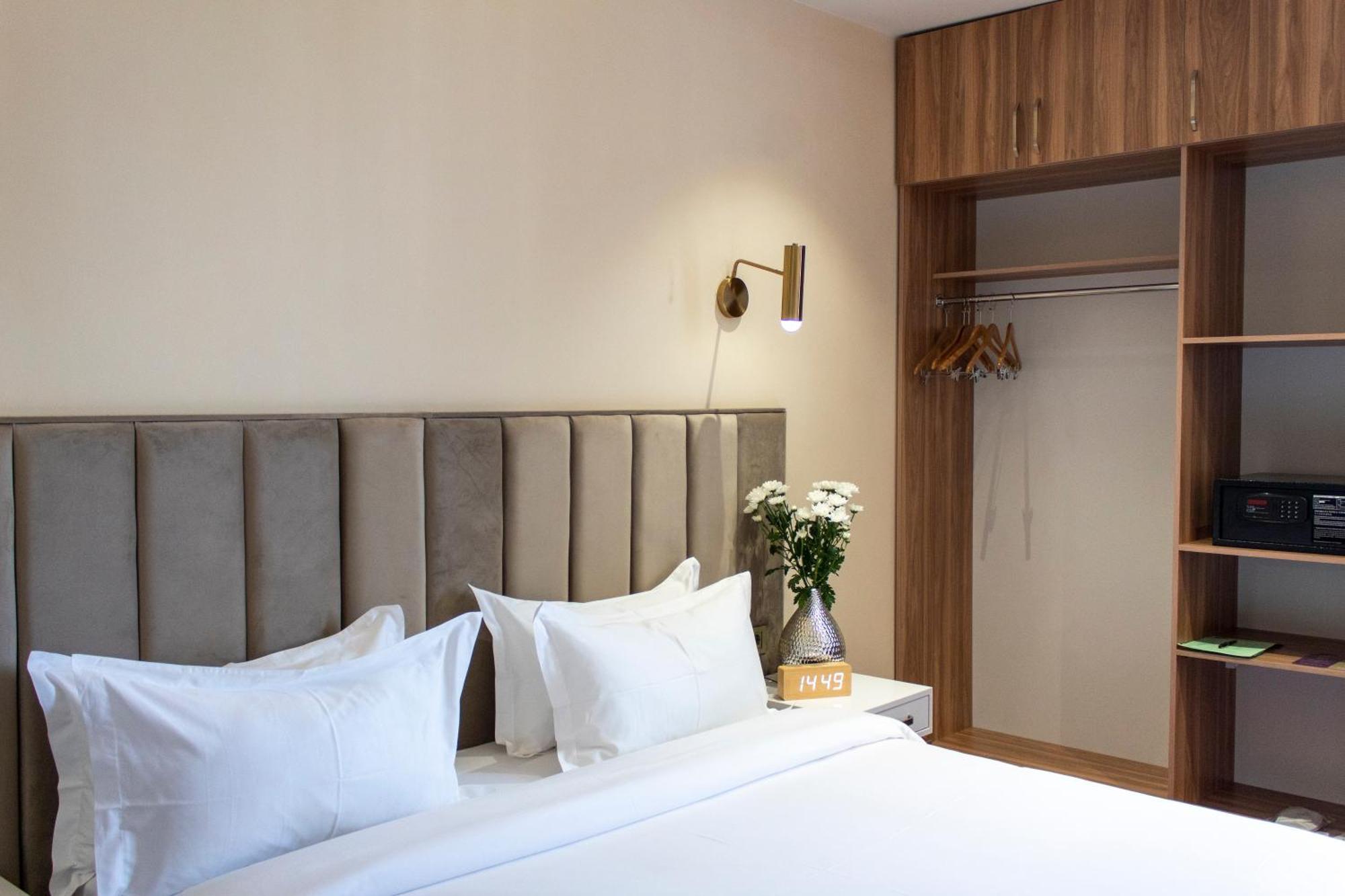 Orient Hotel Biskek Kültér fotó